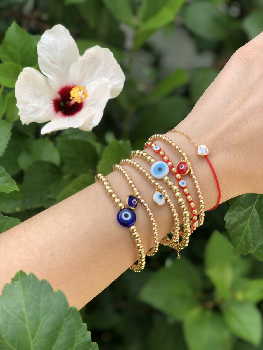 JMJEWELRY's tweet image. Red, White &amp;amp; Blue 🇺🇸🎆

​#jennygirl #evileyejewelry #armstack #armparty #layerjewelry #summerlook #braceletoftheday #braceletstack #braceletsofinstagram #yellowgold #nyc #palmbeach #hamptons #miami 
 jennifermillerjewelry.com/collections/ev…