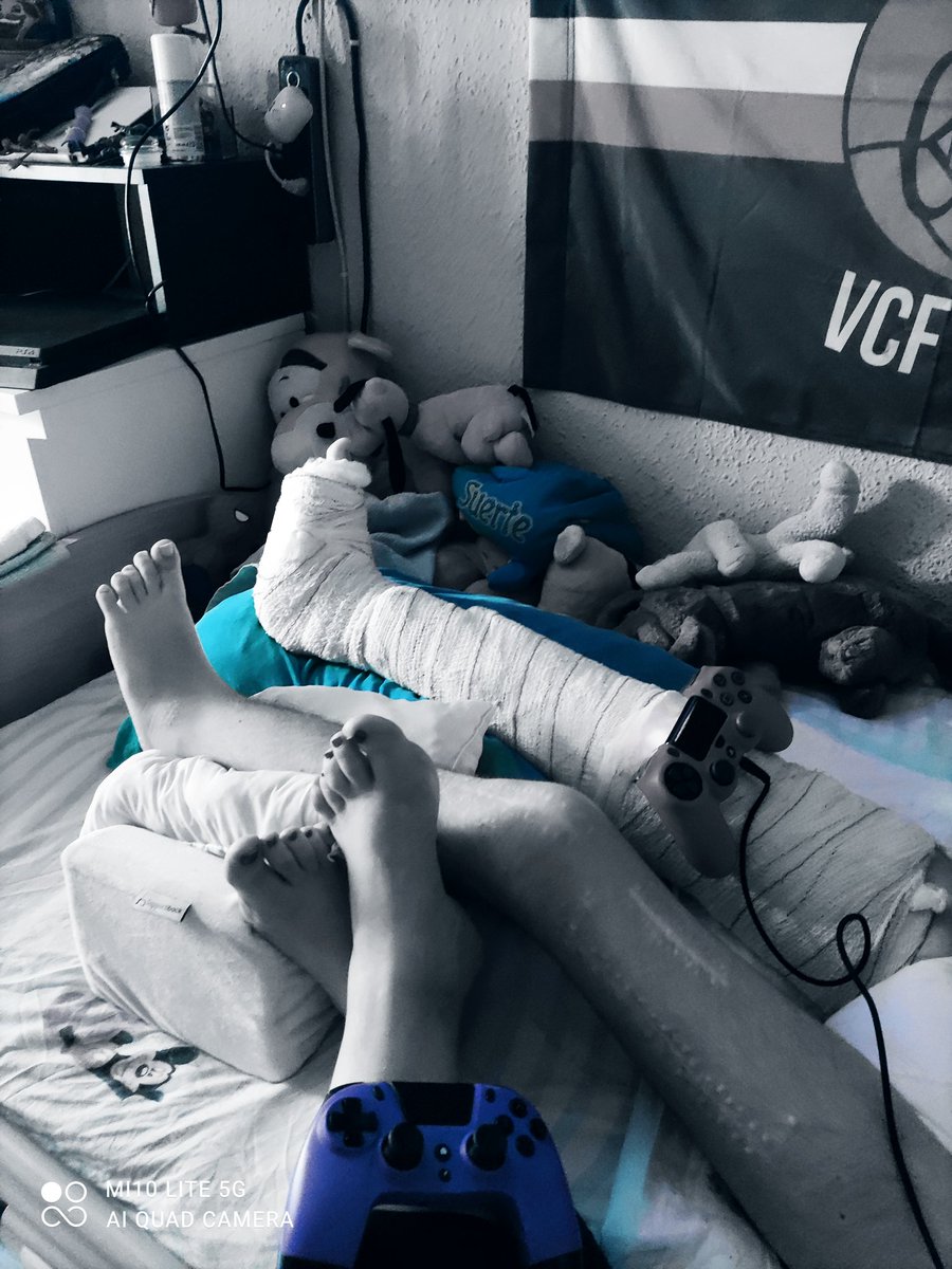 LUCIAyCRISTOBAL's tweet photo. Pues aquí estamos... Seguimos sin descansar, deseando que llegue mañana para la revisión haber si todo va genial. Menudo veranito nos queda... #YoSoyCristobal #MamiDeTres #FelizDomingo #SuperandoObstaculos #SeguimosJugando #MiGranHeroe #CansadaEsPoco #MiMaestro ❤️😍😘💪🏻 https://t.co/fEg8dKeFSG