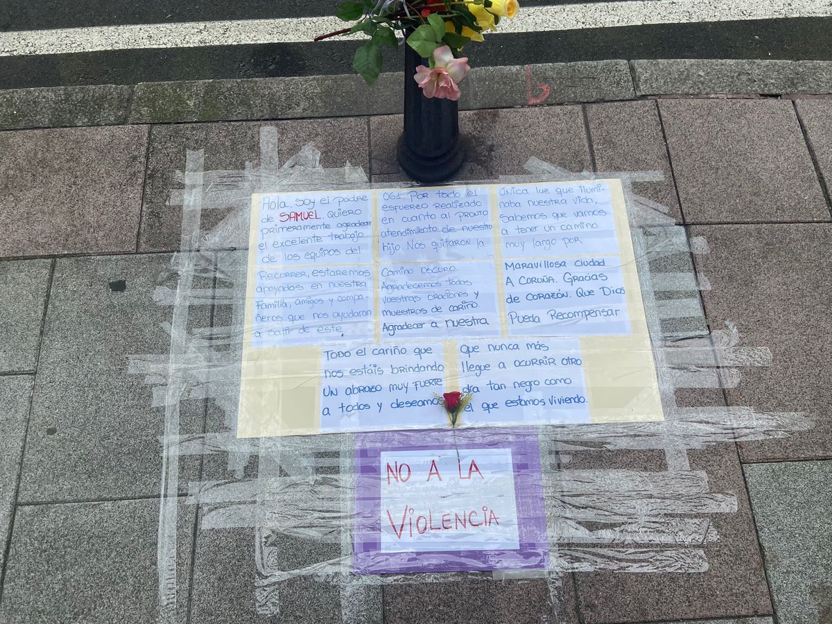 RadioCoruna's tweet photo. ✍️Mensaje del padre de Samuel en el lugar de los hechos 

#JusticiaParaSamuel https://t.co/5ynWQnAX47