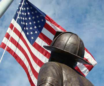 17capt's tweet image. From our family to yours, Happy Independence Day! As a reminder, consumer fireworks are not permitted in the City. Our annual City of Portland fireworks show will return this evening beginning at 9:15P. Stay safe this weekend!