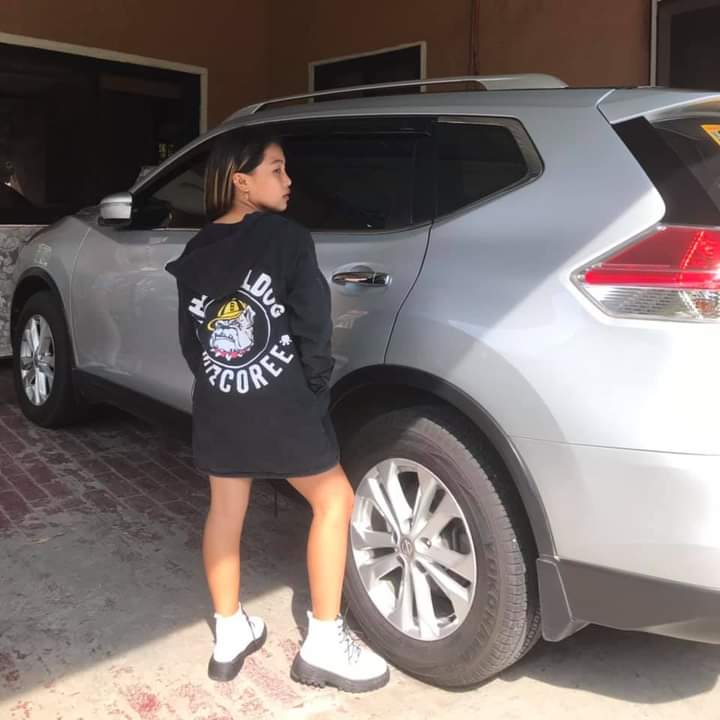 angeeeeecstl's tweet image. mowdel yern 🤦🏻‍♀️ pls like &amp;amp; follow our fb page, @ Pawsitivities , murayta lang mga paninda namin hihi #supportsmallbusiness #jacketcollection