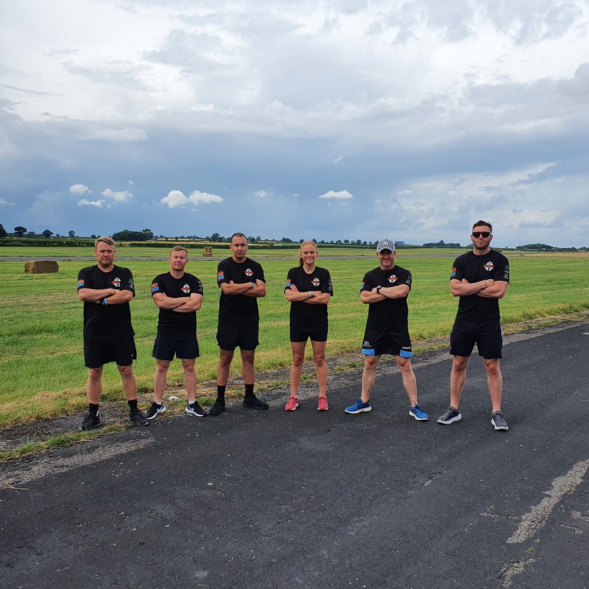 TheeEnduro7's tweet image. Sip is of run/walk around Dishforth Airfield, we are all with you Sip, the last one today almost at the finish line Thanks to @Motif8ltd for coming to help him oas the finsh line @opalaccess @Giraffe_UK @FansMuseum @The_GAS_Group @Foundation_GFC @bbcyork @6RegtRLC