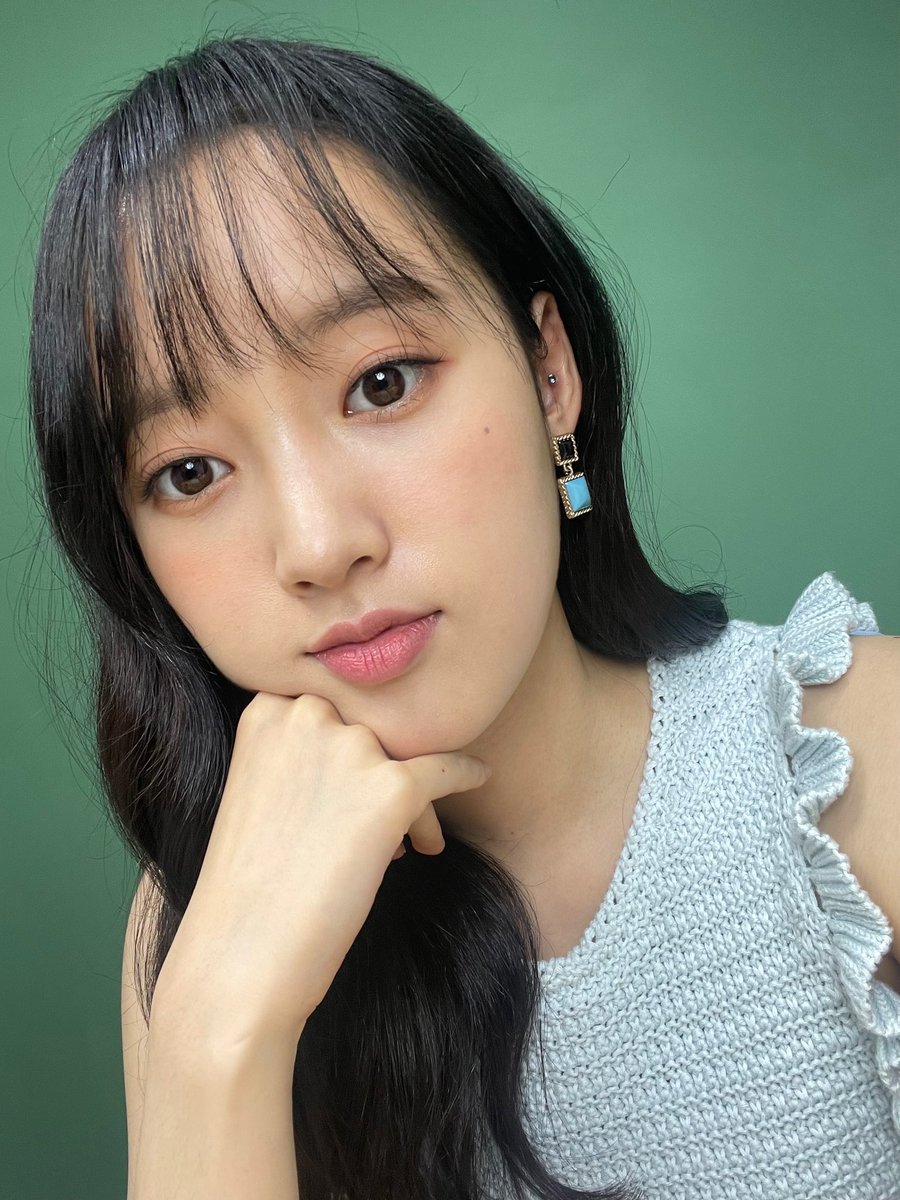 WekiMeki's tweet photo. 오늘 영통회도 즐거웠다 🧊
내일도 화이팅합시당 키링 ♡ 
#위키미키 #세이🌱 #월요팅 https://t.co/mPNjFIFqPd