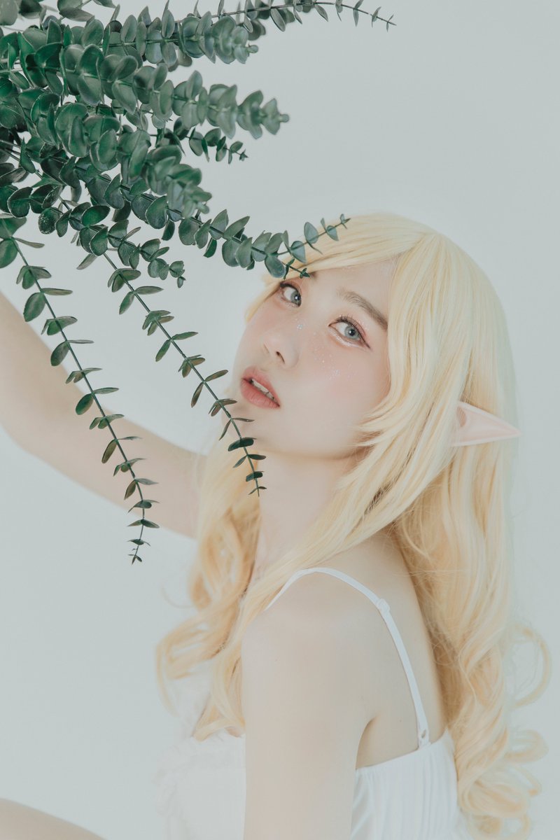 enjyu_cos's tweet photo. 。˚。˚ Mistic Mood 。˚。˚
。˚。˚。˚。˚。˚。
🌿🌼🌿
Photo by. @CherryPie_85
━━━━━━━━━━━━━
#portrait #photography
#ポートレート #ポートレートモデル
#teamcherrypie🍒
#Enjyu_Concept https://t.co/FArMWiFj4f