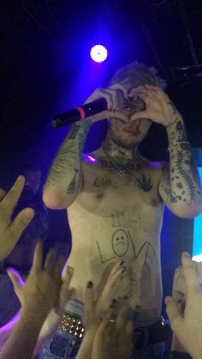 peepscomfort's tweet photo. thinking about lil peep show 24/7 https://t.co/g0GZROmGkB