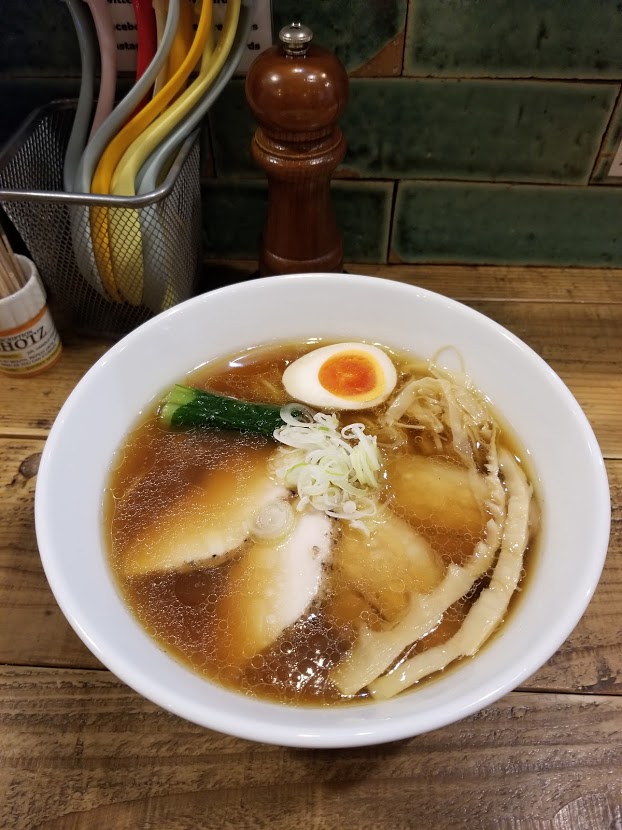 たーぼー 横浜市栄区 ラーメン フリーバーズ Ramen Free Birds 今日も混んでましたが 無事入店 特製塩 ラーメン1 000円と 特製醤油ラーメン1 000円をいただきました フリーバーズ ラーメン 特製塩ラーメン 特製醤油ラーメン 相変わらずの美味し
