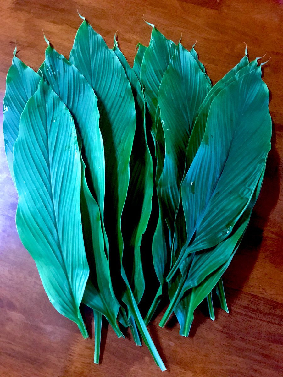 maroorpandu's tweet image. Patholi…. Made with home grown haldi leaves 😋😋😋
#AmchiFood #GSBCuisine #JibbeRuchi #TUA