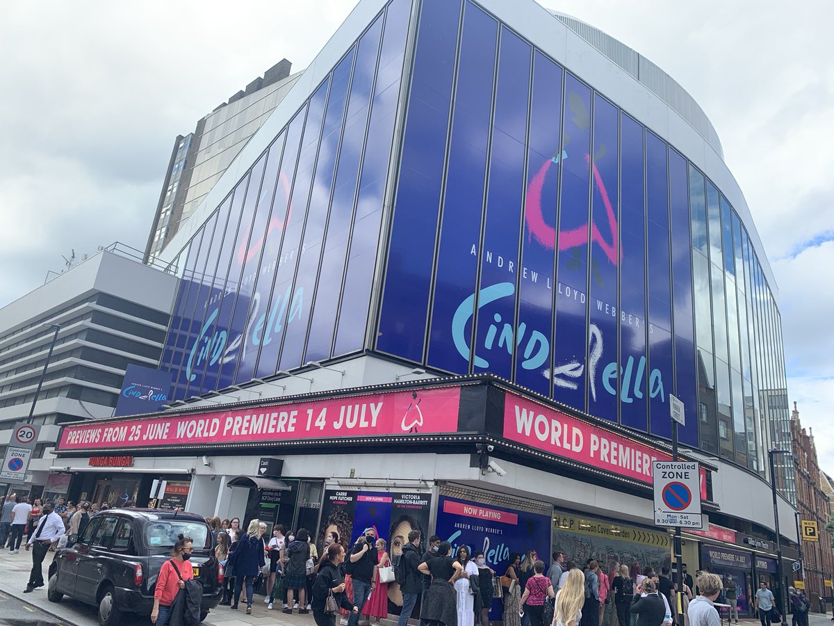 ShentonStage's tweet photo. Am at the matinee for @ALWCinderella — a ticket I bought. It’s 14.55 and the house is not yet open for the 15.00 show. Ominous. https://t.co/G1TxWB4caj
