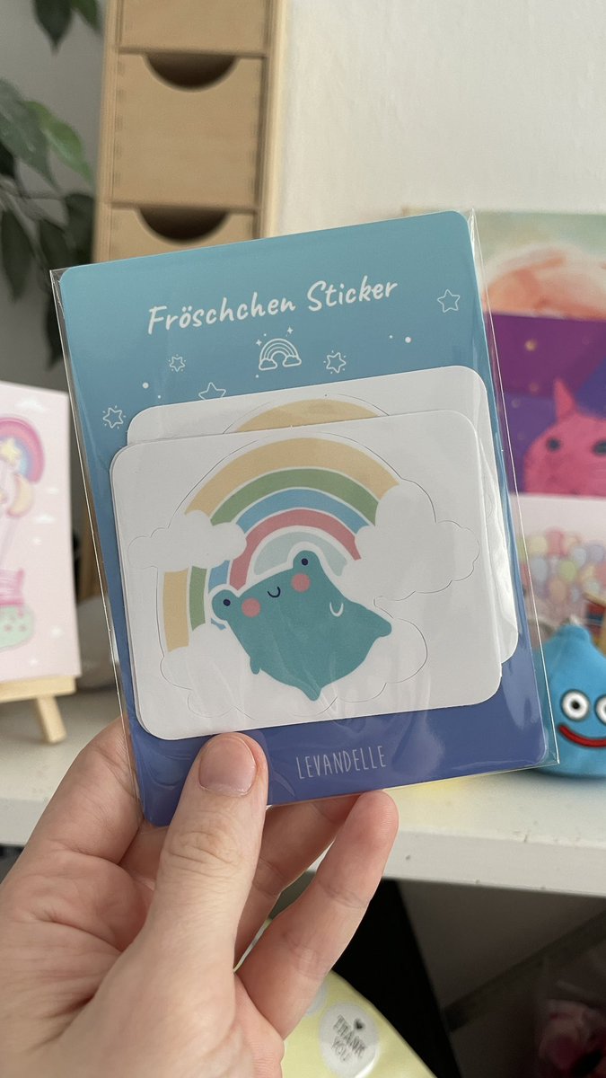 levandelle's tweet photo. Hey 🌸 I‘m Alina from „Levandelle“ and I make cute notepads, stickers and mood-diaries 💕 I am completely new to twitter and I want to connect to other artists ☺️💕#artOFFinstagram https://t.co/LqgWY0t7Ne
