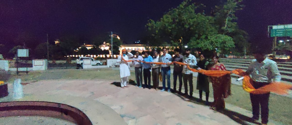 #राजस्थान प्रदेश में पिछले 6 माह से चल रही पटवार संघ की हड़ताल में सरकार और पटवार संघ के बीच मध्यस्थता कर आपसी सहमति बनवाने पर पटवार संघ ने #शहीद_स्मारक (जयपुर) पर स्वागत किया।
<a href="/RajCMO/">CMO Rajasthan</a> 
<a href="/1stIndiaNews/">First India News</a> 
<a href="/zeerajasthan_/">ZEE Rajasthan</a> 
<a href="/INCRajasthan/">Rajasthan PCC</a> 
<a href="/ashokgehlot51/">Ashok Gehlot</a> 
<a href="/IYC/">Indian Youth Congress</a>