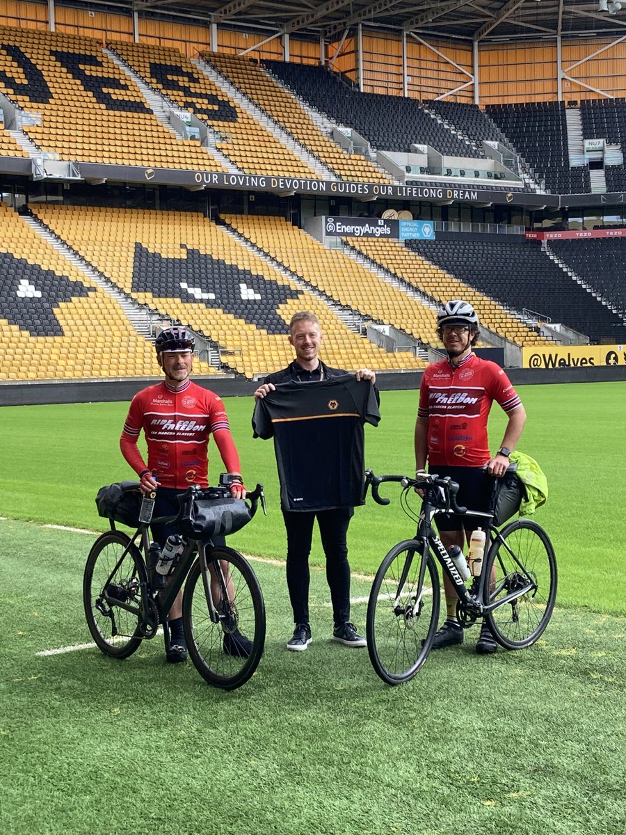 gordonmiller81's tweet photo. 🤩Wonderful West Midlands receptions today @wolves @wba @avfcofficial Football Clubs as we cycled 🚴‍♂️ to shine a light on modern slavery &amp; child trafficking in sport ⚽️

https://t.co/S1hPAFzmI7

#EndChildLabour2021
#SDG87

#EndModernSlavery
#RideForFreedom2021 https://t.co/rKUTnun3Cb