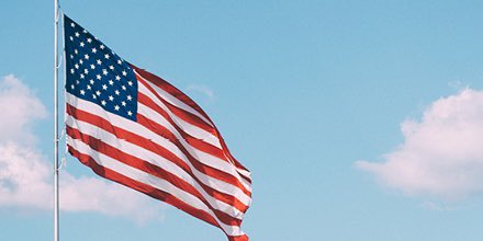 ChestnutHillSq's tweet photo. Happy 4th of July! We hope you enjoy celebrations with your friends and family. 🇺🇸 https://t.co/sUJzbnwp11