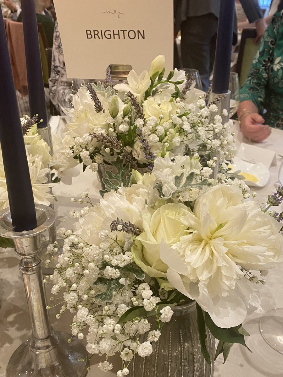 SteveConder's tweet photo. Continues to be amazing #martulie #brightontable https://t.co/ej3f0zuthk