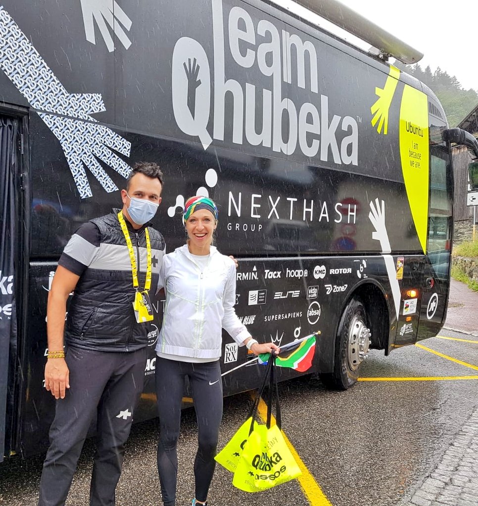 Pinarello_Q36_5's tweet photo. 🇲🇫 #TDF2021

Thanks for the fantastic support @gerdarun today @LeTour. 🖐️

Great to see you &amp; good luck in Tokyo making @TeamSA2020 🇿🇦 proud!

#BicyclesChangeLives https://t.co/Hj9sg3WpMN