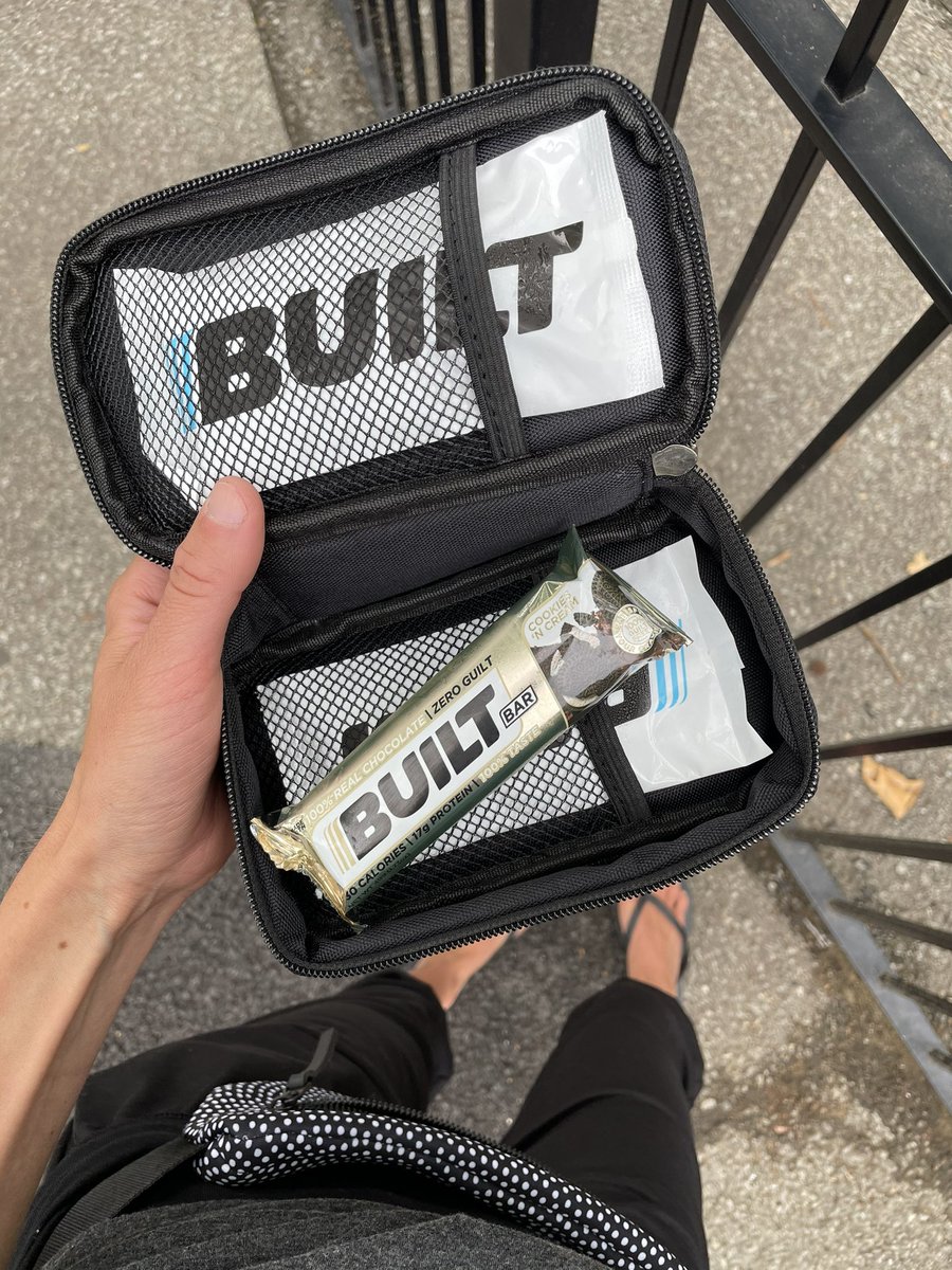AnywhoKim's tweet photo. The 4th of July🇺🇸
Celebration💥
Family💙❤️
Boating and Food!!

@bar_built still makes an appearance because they are that good! Plus they make it so easy to take on the go!

#celebrate #The4thWithBuilt #imbuilt #builtbar https://t.co/tFV1Clf1bW