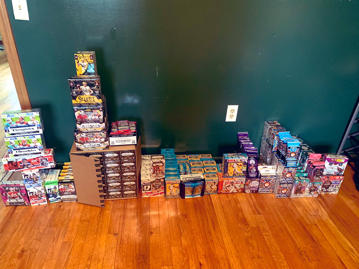 NickRichards12's tweet photo. Would anyone be interested in a Card Lot for $15k??? Trying to sell as one lot, but will consider smaller lots. Serious inquiries. Looking to move. No Trade. Just Cash. @ClutchRipz @HoUcards @HobbyConnector @CrunchTimeCards https://t.co/BPCYwALb9J