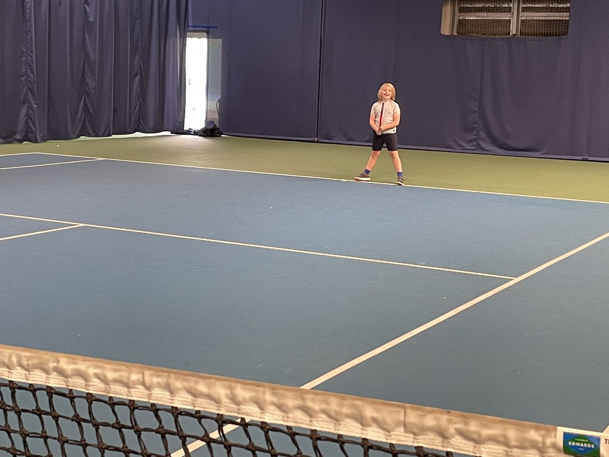 spmini's tweet image. We were having a good sporty weekend until we got Max’s isolation message! Fri -sailing Sat -sailing/kayaking, tennis and gym, sunday paddle boarding practicing self rescue, outdoor swimming and kayaking! @Broadoak_Year5 @Broadoak_Year3  @Broadoak_PE #HFF21