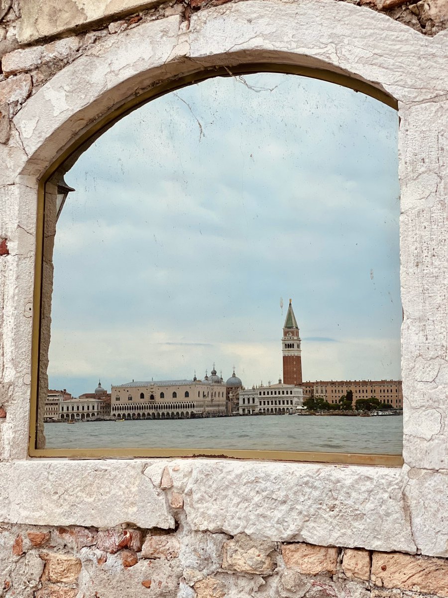 beanotownphoto's tweet photo. I found my own true love was on a blue Sunday #photography #Venezia #Venice #TheDoors #JimMorrisson #Italy #Italia #sundayvibes https://t.co/qVv07X5qVV