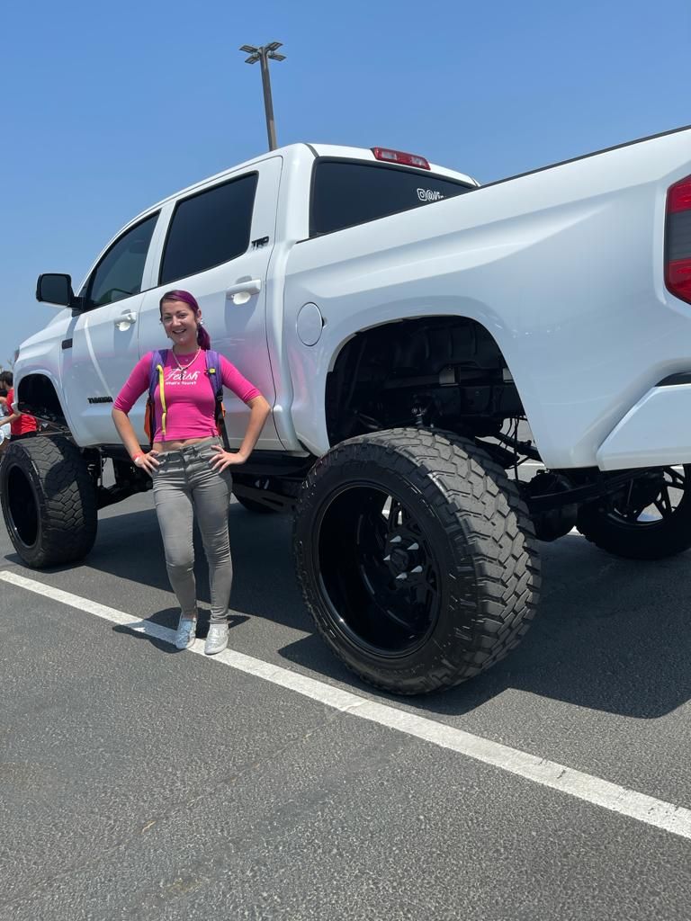 ATKGirlfriends on Twitter: "Behind the scenes fun with @lilyadamsxo on