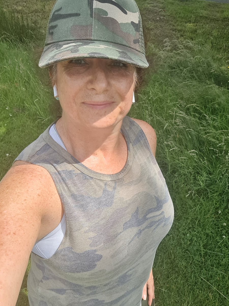 LadyVee49's tweet image. You know days where nothing goes to plan....yep, that&apos;s me today. Awful run, too hot, too wet, unfamiliar route. I might as well blend in with the grass 😡😡😡😡 #lockdownrun #day179 #ukrunchat