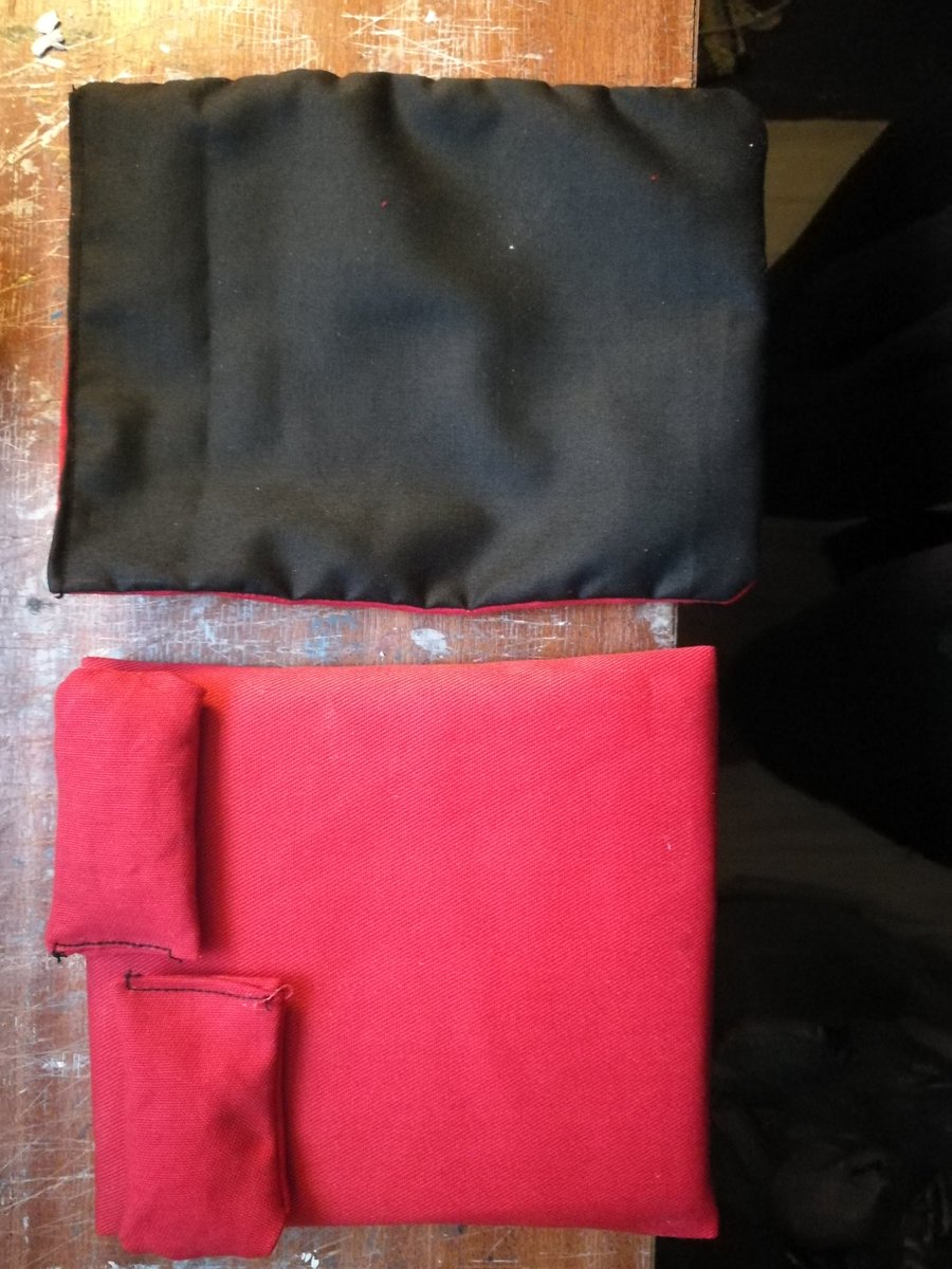 brianfinks69's tweet photo. Well that's the mattress duvet and pillows done for the four poster bed for my #newbuildproject ....@Rexhonk
@HorrorNHaunted https://t.co/0CKtz9z71E