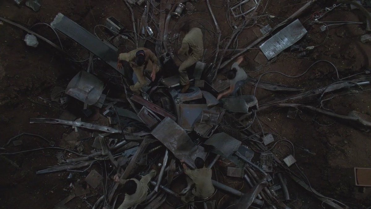 loststills's tweet photo. season 6 episode 1: LA X https://t.co/IYxJ023b0w