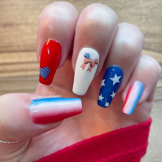 redcarpetmani's tweet photo. Stayin’ fly this 4th of July, starting with our nails 😉🇺🇸🎆 @locked.and.coated

Shop now at https://t.co/DFbCmicLjd

#RedCarpetManicure #RCM #RCMNails #RCMBabes #4thOfJuly #FourthOfJuly #holidaynails #gelnails #gelpolish #gelnailpolish #gelnailart #nailsoftheday #starrynails https://t.co/qOJIwZHvBH