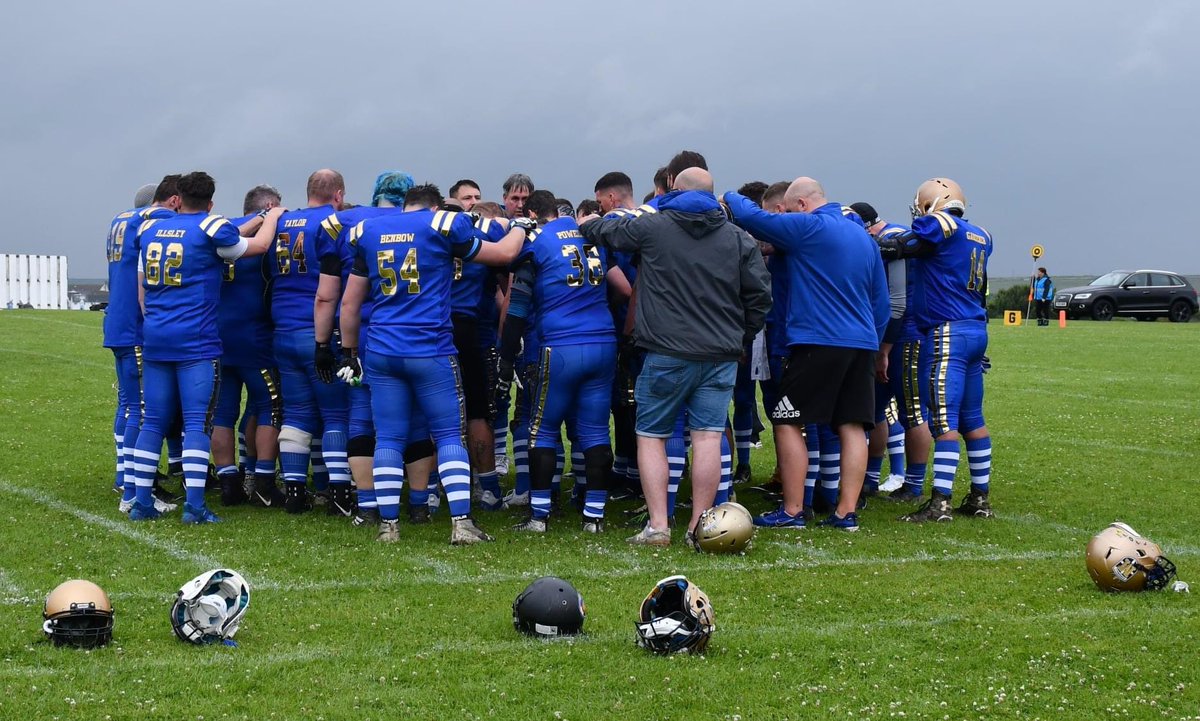 HALF TIME.

Before the whistle went we got the score up to 47-7.

Another TD run from (QB) Tom Atkinson and then a pass from Tom to (RB) Matt Cann. 

Both extra points were converted.

#GameDayLive