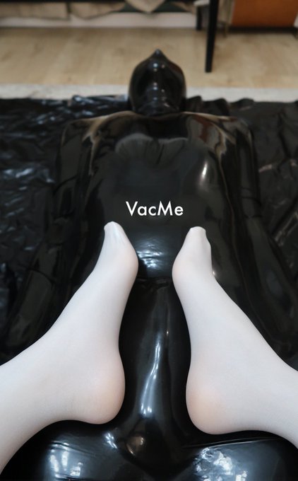 和白丝小姐姐玩真空袋，补之前的图 完整版在patreon啦 More pics of Latex Vacbag play  Full video version on Patreon Thanks for<a href="/tag/latex"class="tags"><span>#latex</span></a><a href="/tag/vacbed"class="tags"><span>#vacbed</span></a><a href="/tag/vacbag"class="tags"><span>#vacbag</span></a><a href="/tag/%E7%99%BD%E4%B8%9D"class="tags"><span>#白丝</span></a><a href="/tag/%E7%9C%9F%E7%A9%BA%E5%BA%8A"class="tags"><span>#真空床</span></a><a href="/tag/%E7%9C%9F%E7%A9%BA%E8%A2%8B"class="tags"><span>#真空袋</span></a><a href="/tag/vacme"class="tags"><span>#vacme</span></a>