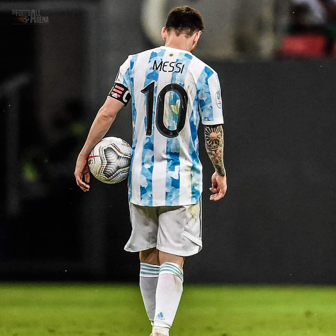 ▶ Most goals at Copa América: Lionel Messi (4).
▶ Most assists at Copa América: Lionel Messi (4).
▶ Most dribbles at Copa América: Lionel Messi (25).
▶ Most MOTM awards at Copa América: Lionel Messi (4).

GOAT. 🇦🇷🐐