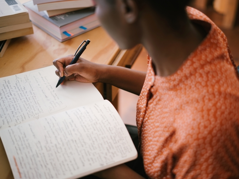 livroecafe's tweet image. Maratona do Escritor promove encontro de profissionais do mercado do livro para auxiliar os novos autores na caminhada pelo sucesso literário ift.tt/3AoAuee