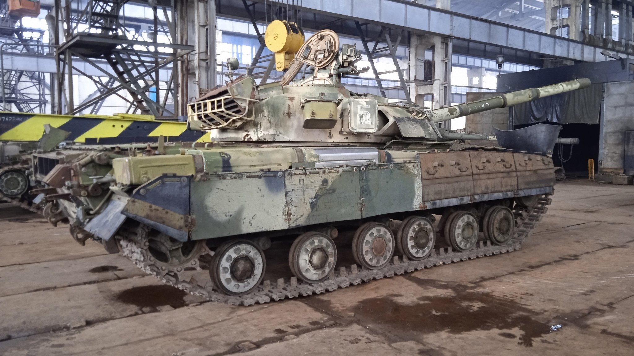 объект 478ду. т-80. танк т-80уд. т-80 танк россия. крыша мто танка т-80уд.