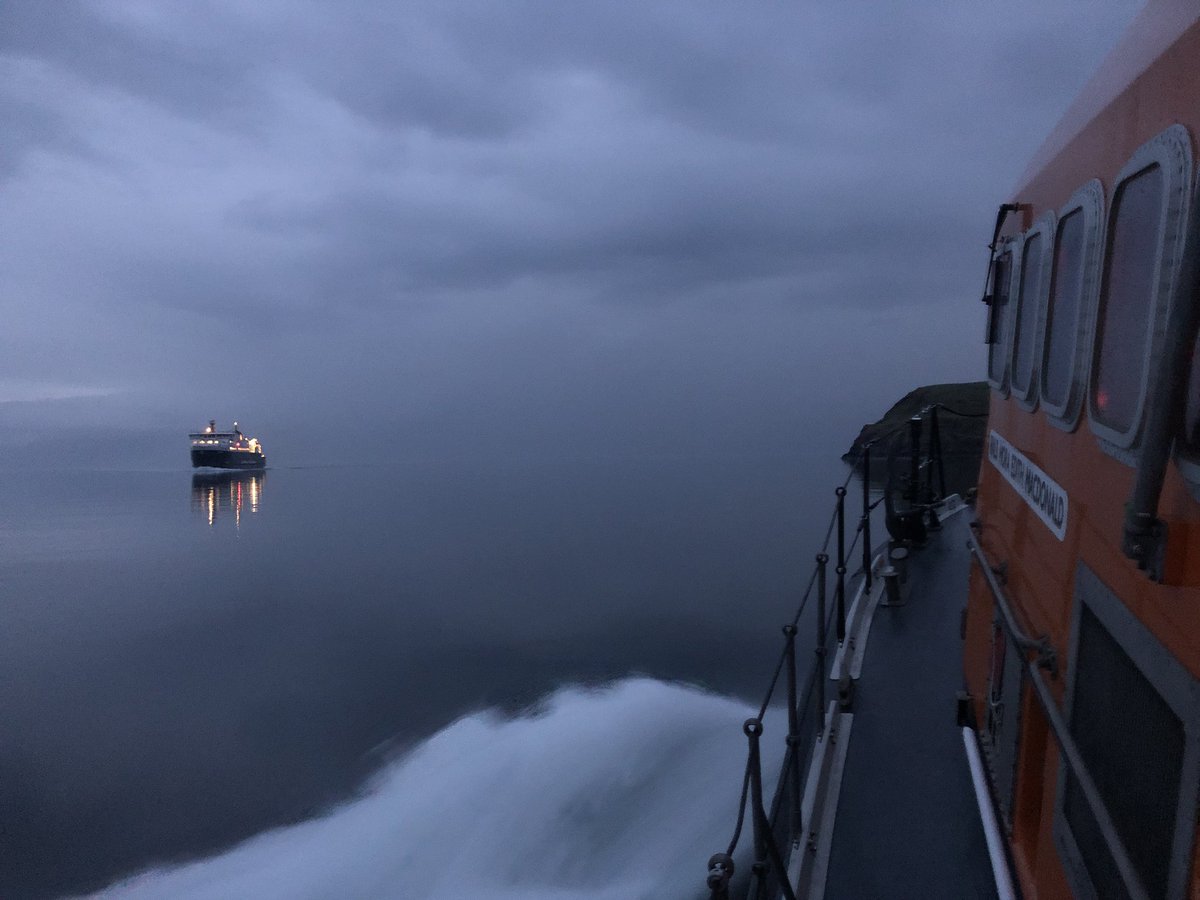 Oban lifeboat launched yesterday evening to assist the Scottish Ambulance Service with a medical evacuation from the island of Mull. 

Also known as a ‘medivac’ it’s a lifeline service that our lifeboat provides to the many island communities in the area. 

#rnli #oban #community