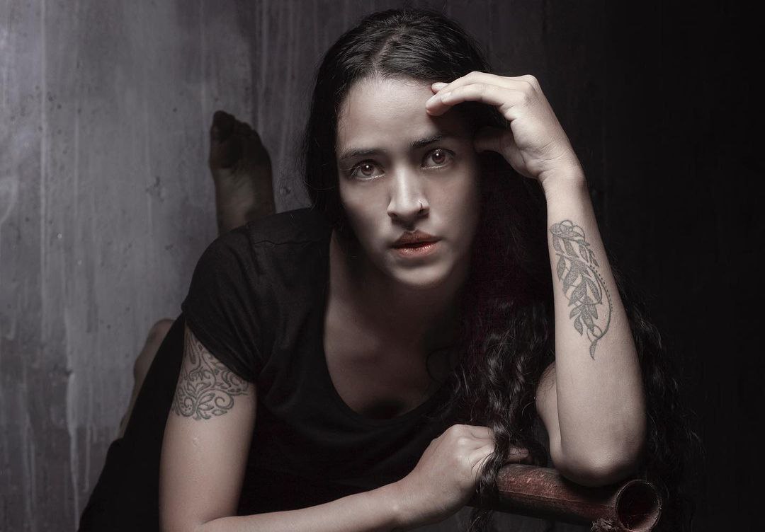 aldescampado's tweet photo. GENTE QUE DA LA BATALLA
Conoce el elenco de #AlDescampado, ante la mirada de @orlandomonteleone

Salomé Gutiérrez / @la.sa.lo
CCS. Bailarina +10 años de experiencia. Actualmente del elenco de Teresa Danza Contemporánea. https://t.co/5wXWe1s0L2
