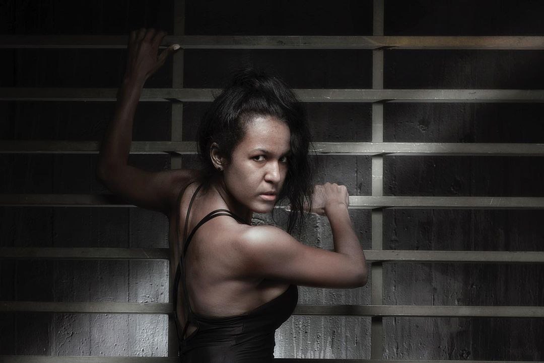 aldescampado's tweet photo. GENTE QUE DA LA BATALLA
Conoce el elenco de #AlDescampado, ante la mirada de @orlandomonteleone

Bárbara Acacio / @barbaraacacio10
Caracas. Bailarina+10 años de experiencia en danza contemporánea y tradicional. Elenco de la Compañía Nacional de Danza participa en THOT Danza Butoh https://t.co/UHkHnjwiWE