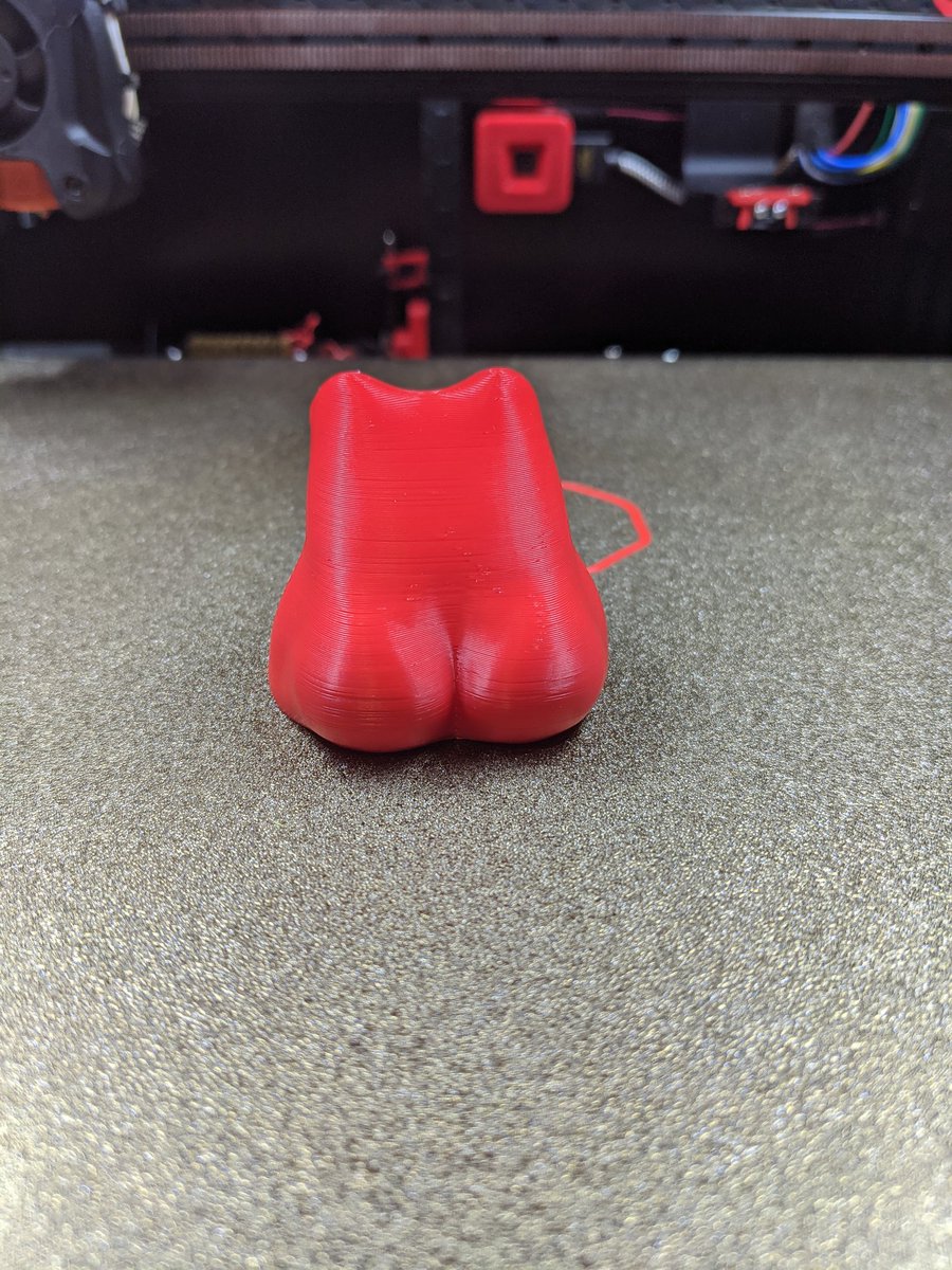 apulo's tweet image. Check out that booty! #thiccbuttfrog