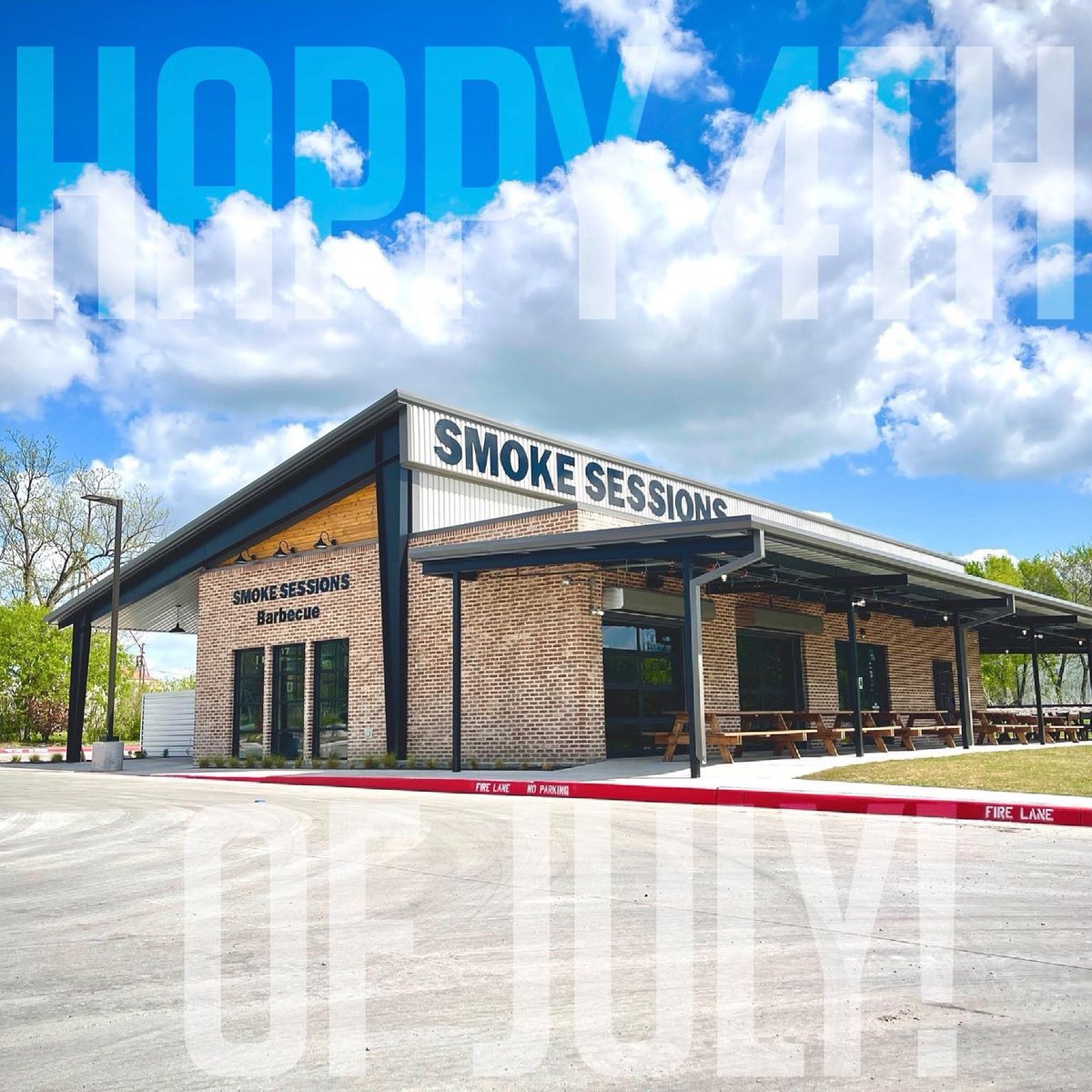 From everyone at Smoke Sessions Barbecue, we want to wish you all a very happy 4th of July! Yes we are open! 🇺🇸