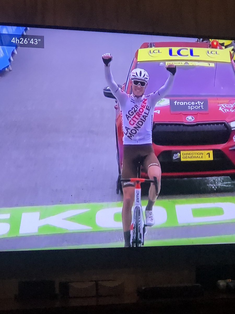 Whooo hooo, late night here in Perth watching @ben_oconnor95 from Fremantle, Western Australia win the stage on #TDF2021 ,
So exciting, what a brilliant ride….imagine if he gets into yellow 🇫🇷