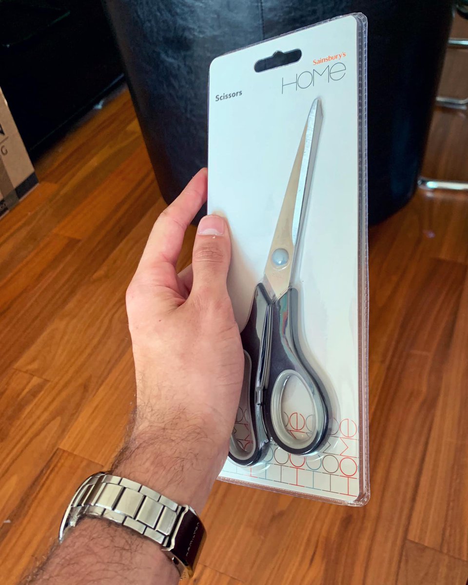 Needing a pair of scissors to open the scissors is my new favourite metaphor for academia. 

#AcademicChatter #phdchat #AcademicTwitter #phdlife #PhD