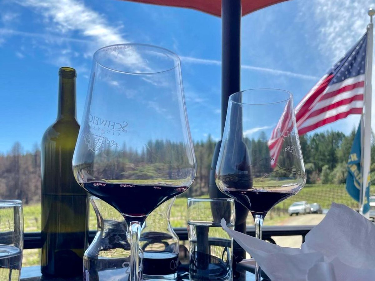 Happy 4th of July from Schweiger Family Vineyards! We hope you're spending this gorgeous holiday by the water, the grill, the cooler, or all of the above. Cheers to you, America 🇺🇸

#springmountain #napavalley  #visitnapavalley #winery #winetasting #fourthofjuly #happyfourth
