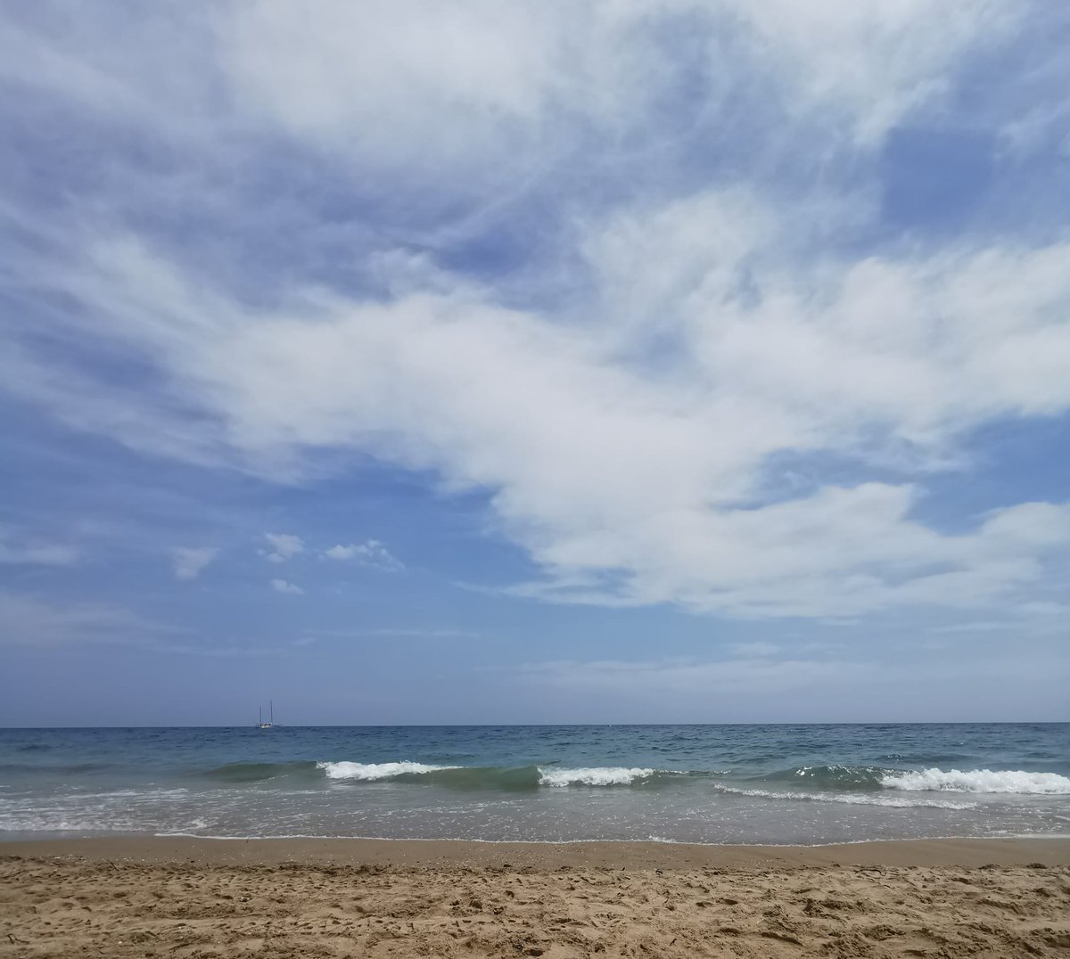 jarusgpv's tweet photo. Bandera verda i marinada suau abans d'entrar la llevantada sobtada i ben prevista pels models #TAM26 #jocdevents #lebl https://t.co/FRUU8uzUWL