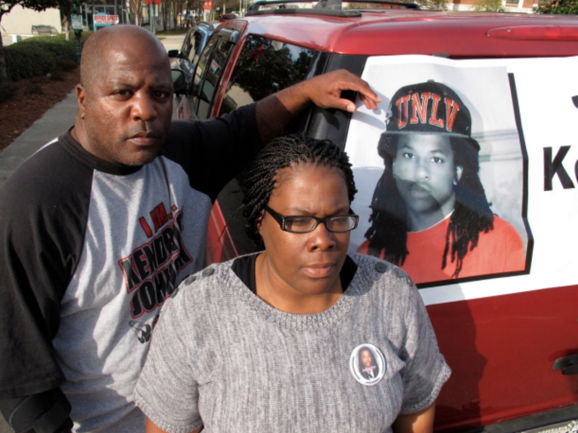 DiscoveryID's tweet photo. Kendrick Johnson Case Reopened, Possible Confession Surfaces In His Gym Mat Death https://t.co/kgBP6l5IGN #KendrickJohnson https://t.co/OUeyNRu3sv