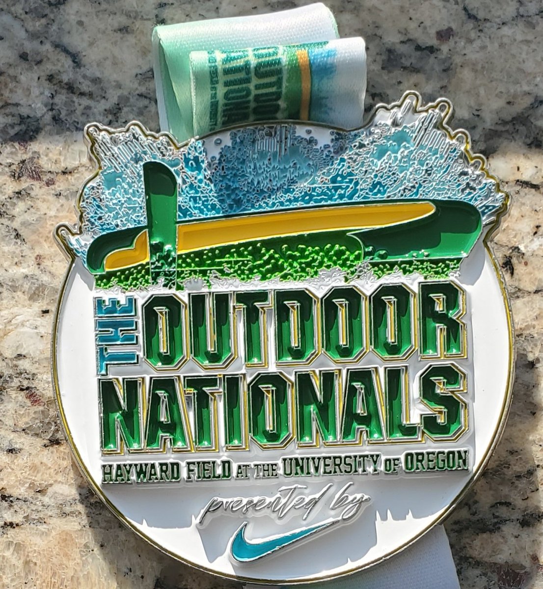 ExpressCarolina's tweet photo. Congratulations @laurentolbert04 with her 2nd place finish and national runner-up title 800m at Nike Outdoors Nationals at this amazing new Hayward Field. Nice to see all the hard work pay off...Great Job!!! @TolbertDelisa @TonyTolbert15 @NCRunners https://t.co/4EeYeawDzx