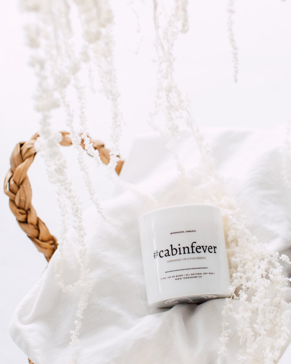 augustmedia_ca's tweet photo. We're keeping cozy with our favourite candles from @terradomi_candleco! 🕯 For this product branding session, we combined textured props and bright spaces to create the most dreamy and snug setting. ☁️ https://t.co/FhrWkIlENO