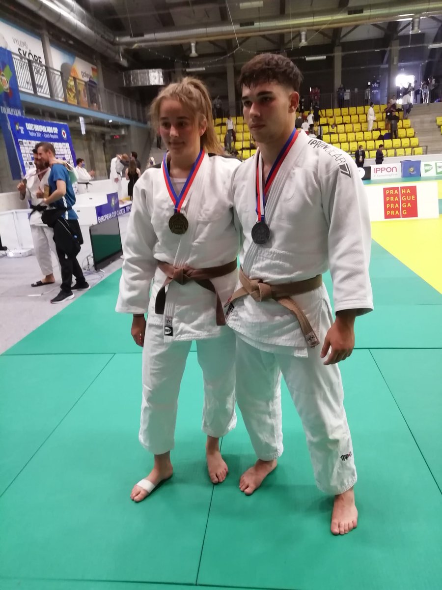 Ilman Nesirkoyev (-90kg) pakt zilver op Cadet European Cup in Teplice olv coach Franklin Pereira Reyes.
Rachel Rammant van FFBJ behaalde een gouden plak voor 🇧🇪. 
<a href="/sporza/">sporza</a> <a href="/SportVlaanderen/">Sport Vlaanderen</a> <a href="/teambelgium/">Team Belgium</a> <a href="/gvasport/">GVA Sport</a> <a href="/hlnsport/">HLN Sport</a> <a href="/VTMStadion/">Stadion</a> <a href="/BelgaSport/">BelgaSport</a> <a href="/guybeauclercq/">Guy Beauclercq</a> <a href="/JudoBel/">JudoBel</a>