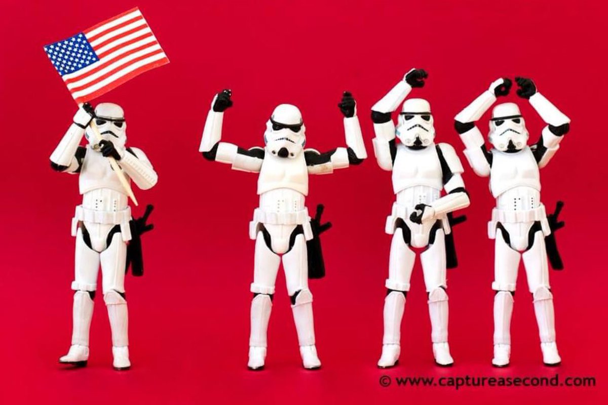 captureasecond's tweet image. Happy Mutiny Day to all our family and friends in The Ex-Colony. :) #4thjuly #starwars #4thjulyweekend #stormtroopers #flag #starsandstripes #ametica #toy #toyphotogeaphy #captureasecond