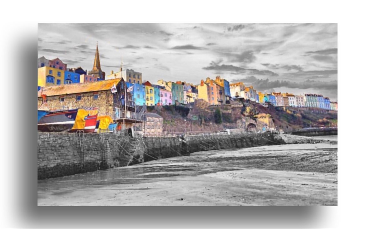 #tenby #tenbybeach #tenbyharbour #tenbywales #wales #beach #colouredhouses #instapic #instaphoto #photooftheday #picoftheday #thephotohour #photography #placestovisit #placestogo #pembrokeshire #holiday