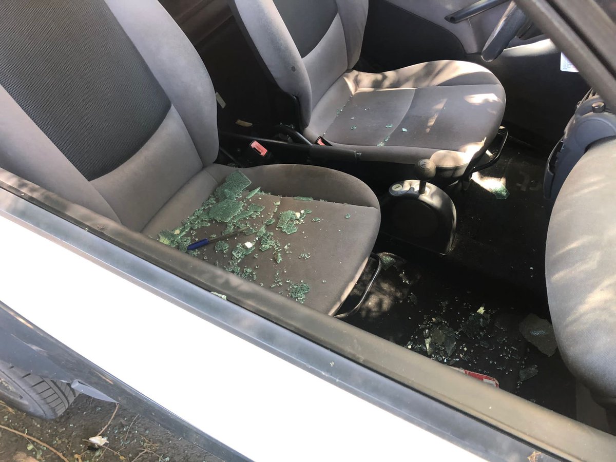 RaulFDePablo's tweet photo. Ah, @InmaSanzO! Y la factura de la luna de mi coche, ¿hablo con el seguro o se la paso a @AlmeidaPP_ directamente? #Estadodealarmavecinal https://t.co/V9Hxq66r3w
