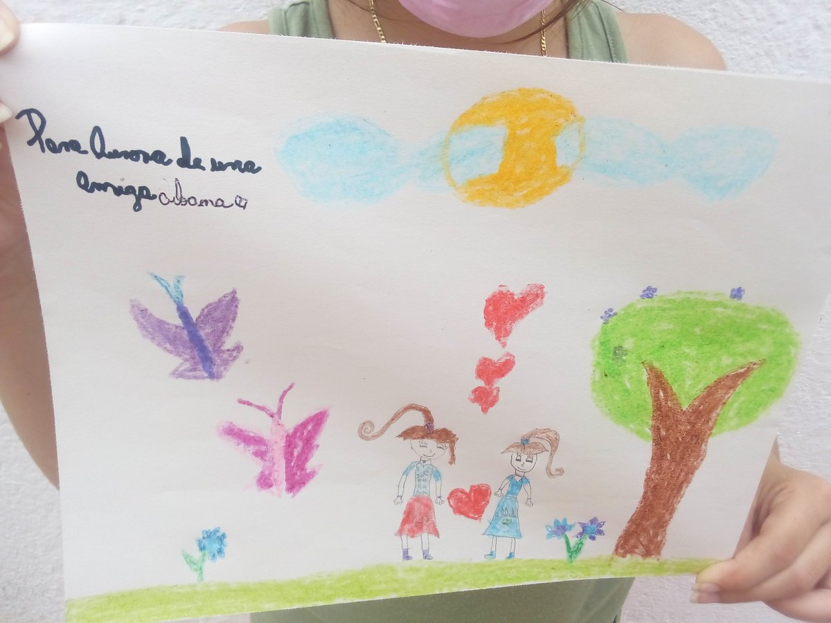 ErnestoSoyCuba's tweet photo. Ya mi nena terminó su dibujo para la niña Aurora "Para Aurora de una amiga cubana", aquí le va.
@naranjaveloz https://t.co/kcymMwYy3M