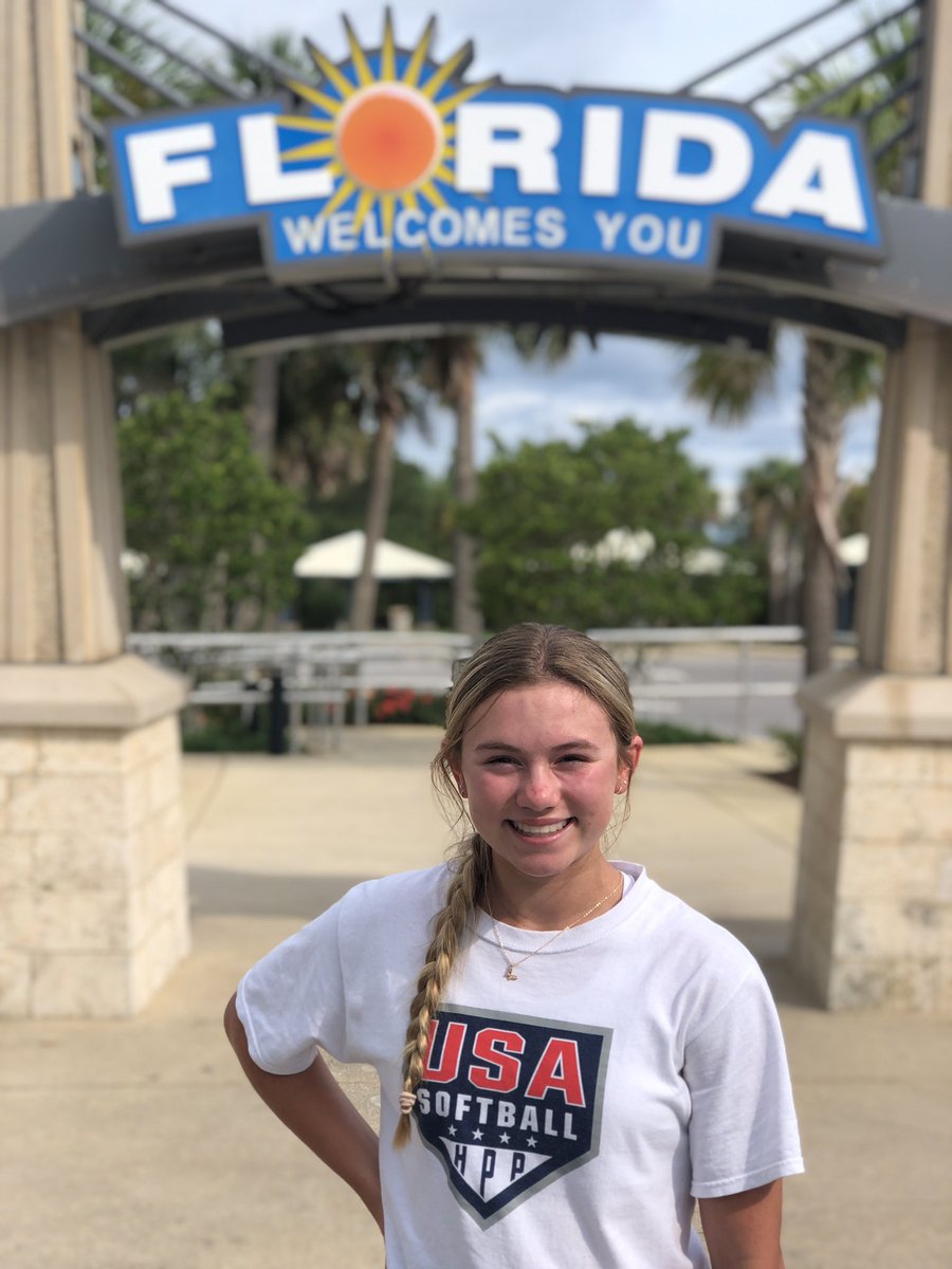 MackennaJackson's tweet photo. Made it to Florida from Texas. Can’t wait for @GatorsSB camp!! @_TimWalton @TexasGlory #staygoodweather #elsagoaway https://t.co/pCiXYA1S7y
